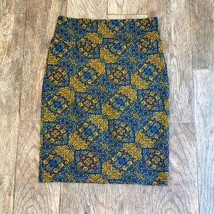 LuLaRoe Cassie medium blue and yellow